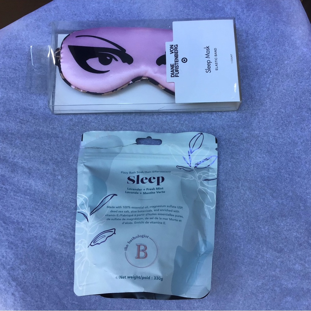 New Diane Von Furstenberg Pink Sleep Mask & Bathologist Sleep Soak
